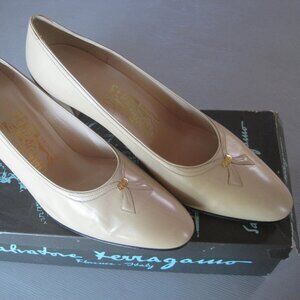 Salvatore Ferragamo Boutique Shoes 91/2 B Gently Worn with Box